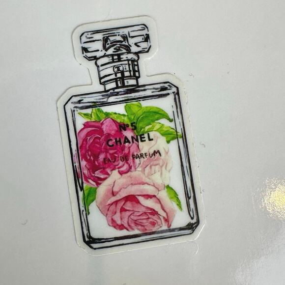 CHANEL beauty line gold CC charms on keychain - Picture 7 of 7